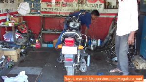 Ravuri maresh two wheeler bike service point